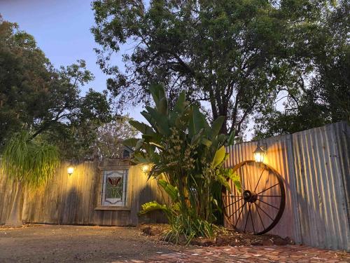 Gypsy Van Tiny House with Unique Outdoor Bathroom, WIFI & Firepit