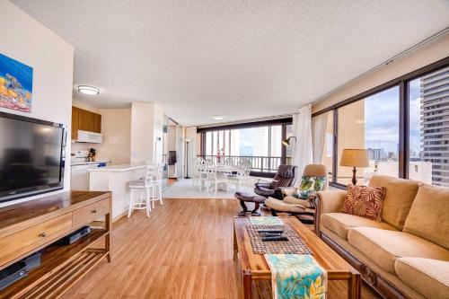 Discovery Bay 2204 - main image