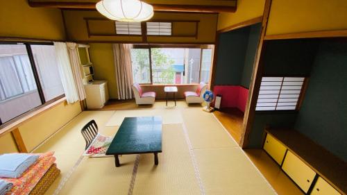 ゲストハウス　華屋 (guest house HANAYA）