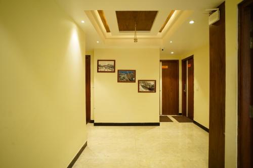 Mahaveer Grand in シムラー