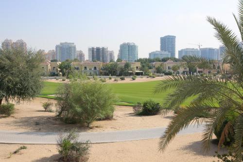 Victory Heights - 4BR Villa with Private Pool - Allsopp&Allsopp - image 8