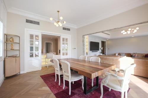 Victory Heights - 4BR Villa with Private Pool - Allsopp&Allsopp - image 14