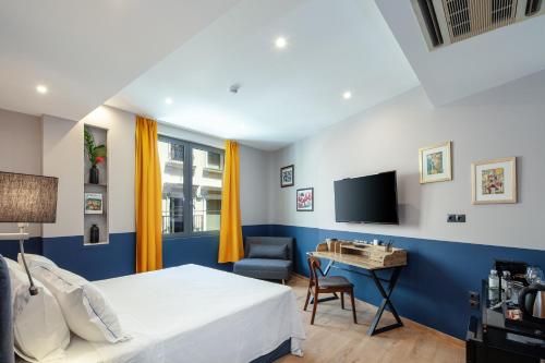 room detail thumbnail 1