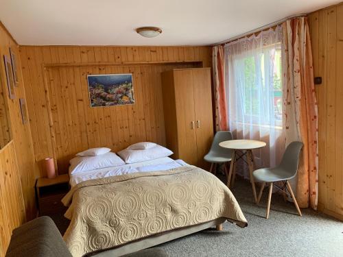 1 double bed, 1 sofa bed