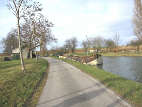 Maison en Location Fresnes sur Marne in 梅西