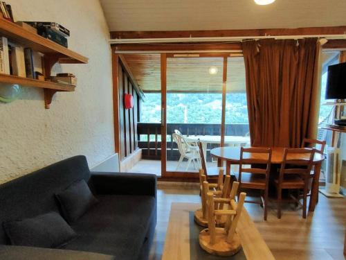 Appartement Cauterets, 2 pièces, 6 personnes - FR-1-234-238