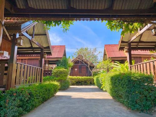 Seamthong Resort