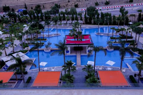 정원, Oriental Palace by Agora Complex in 타자