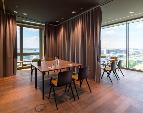 376029230 b'mine Hotel Frankfurt Airport