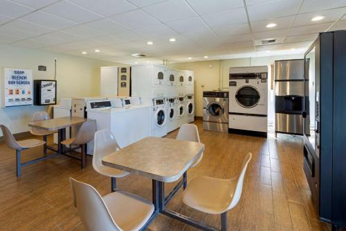 Best Western King Salmon Inn - image 11