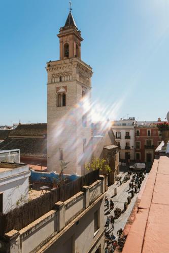 One&Lux San Luis Feel at Home in a Renovated Apartment, Sewilla