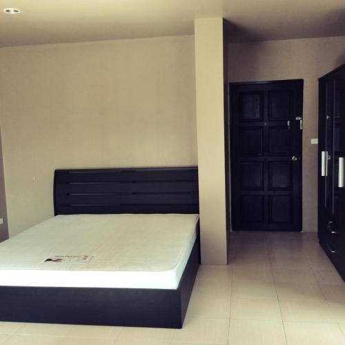 The State Apartment – Bangkok, NY