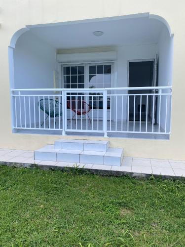 Appartement de 2 chambres avec jardin clos et wifi a Le Gosier a 5 km de la plage - Location saisonnière - Le Gosier