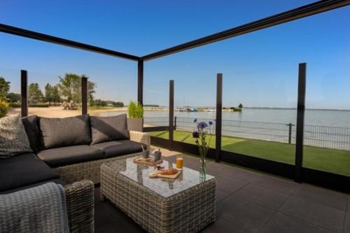 Luxus Cube Meerblick Veluwemeer am Strand in erster Reihe in Hulshorst
