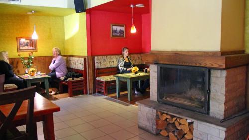 Közös társalgó / TV, Rivaal Guesthouse-Cafe in Nurga