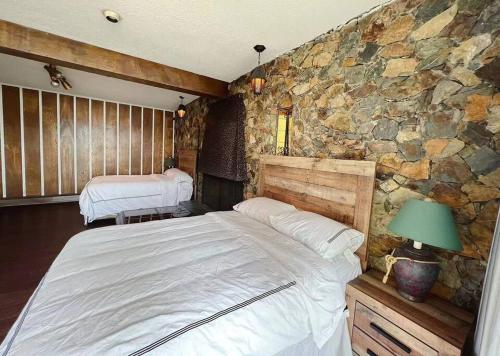 . OceanView private suite with 3 bedrooms in Gibsons