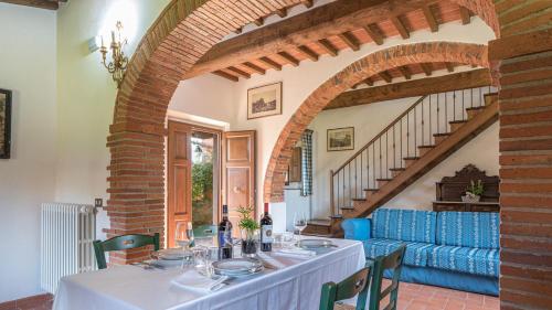 Casale Presciano