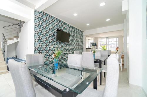 Hotel Granada Loft in Cali