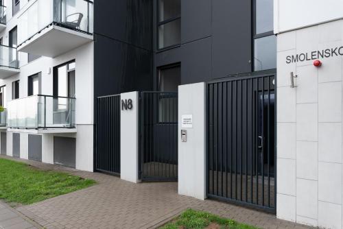 Brand New and Modern 1BDR Apartment Brand New and Modern 1BDR Apartment