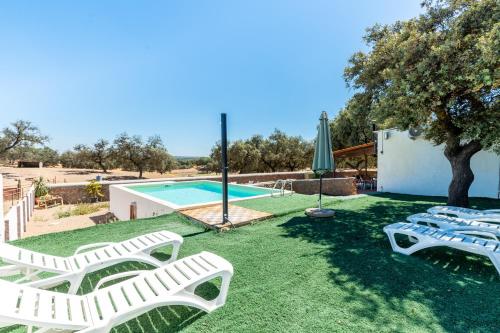 . Casa Rural Quejigo con piscina