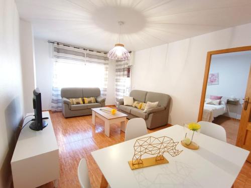  Expoholidays - Summer Apartment in Almería