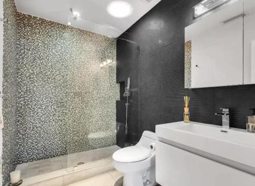 Two-Bedroom Apartment image 8