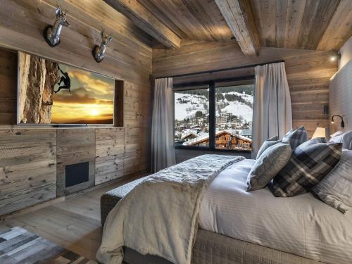 Chalet de luxe avec jacuzzi salle cinéma et piscine au centre de Megève - FR-1-569-10 - image 3