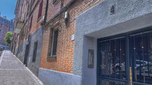 VT Flat Reformado con Escritorio de Trabajo y Wifi, Bilbao (foto 3)