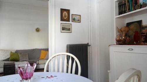 Flat in the heart of Koukaki under Acropolis - image 8