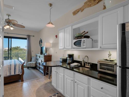 Inn at Seacrest Beach 302 - image 2