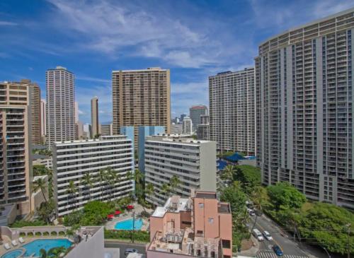 Vacation Apartment for Couples in Honolulu Hawaii detail