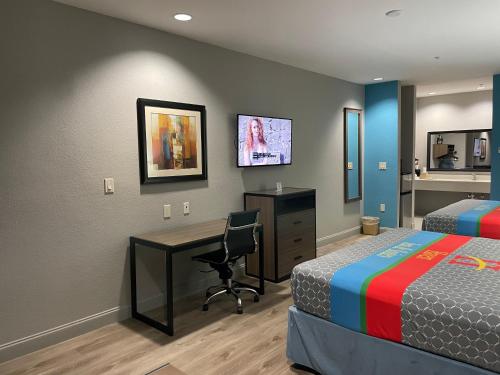Queen Room with Two Queen Beds - Disability Access