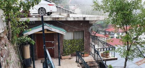 Cozy Cottage at Afgan Lodge, Murree (photo 9)