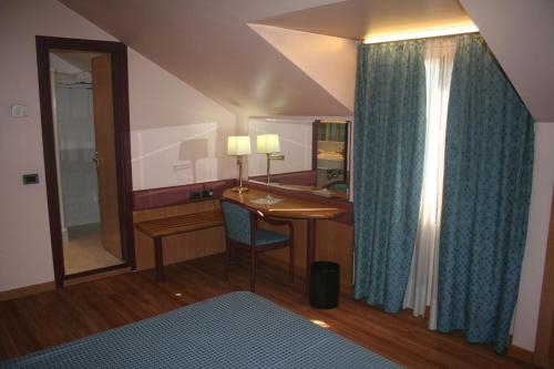 Albert Hotel - image 2