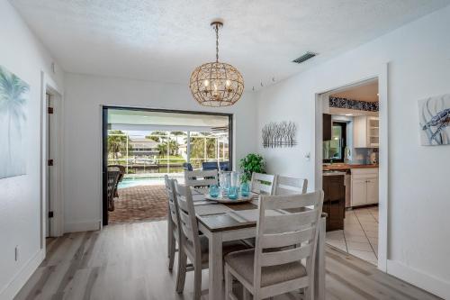 Sun & Smiles, Cape Coral (zdjęcie 8)
