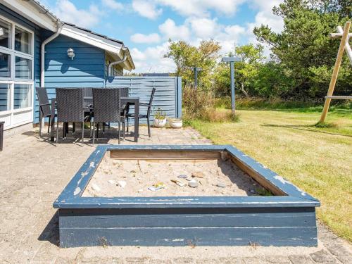 8 person holiday home in Ulfborg