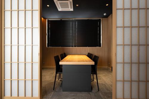 Shared lounge/TV area, NINJA and GEISHA in Osaka city East