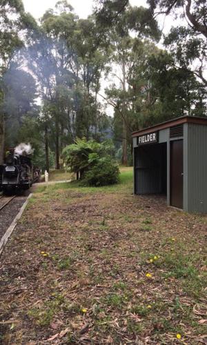Lottie’s Bed & Breakfast at Fielderberry Farm in Cockatoo