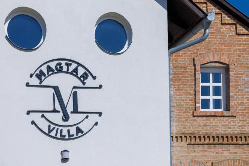 Magtár Villa