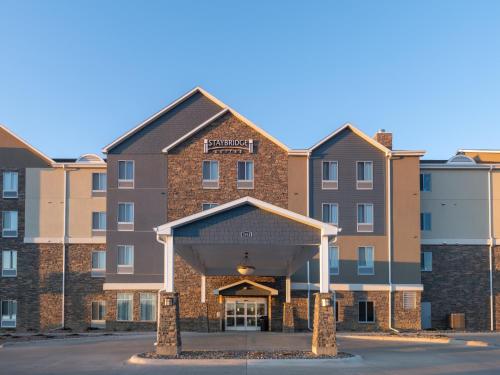 Staybridge Suites Sioux City Southeast - image 11