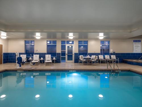 Swimming pool, Staybridge Suites Sioux City Southeast in Sioux City (IA)