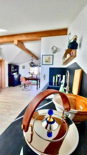 廚房, Ruhige Ferienwohnung in seenaher Künstlervilla in Gstadt (Ruhige Ferienwohnung in seenaher Kunstlervilla in Gstadt) in 格斯塔特