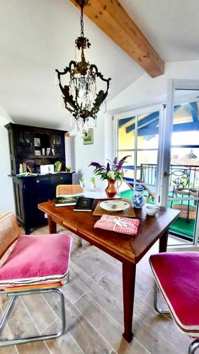 設施, Ruhige Ferienwohnung in seenaher Künstlervilla in Gstadt (Ruhige Ferienwohnung in seenaher Kunstlervilla in Gstadt) in 格斯塔特