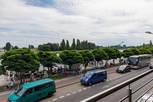 Przestronny Apartament z Balkonem - Przy Porcie - Świnoujście by Renters