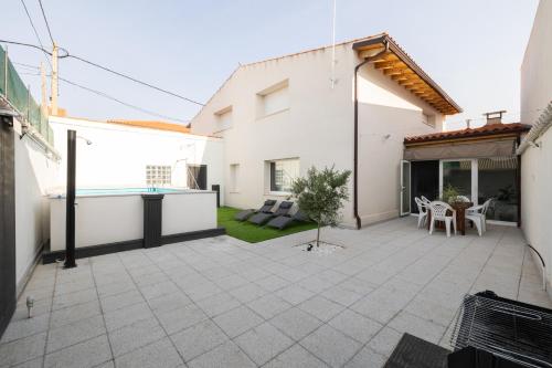 Iekārtas, Vivienda La Laguna in Montamarta