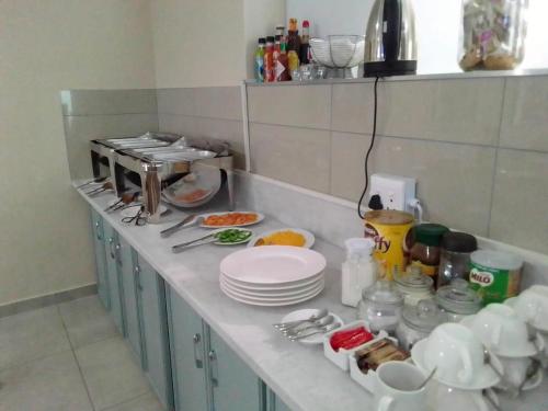 Benoni N12 Hotel – Benoni, PA