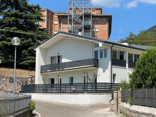  GARDA 33_4 APARTMENT ONE BEDROOM IN CAPRINO VERONESE in 37013 Caprino Veronese