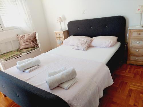 Aska Apartment - image 2