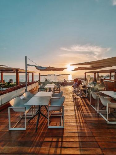 Mövenpick Hotel Beirut Mövenpick Hotel Beirut