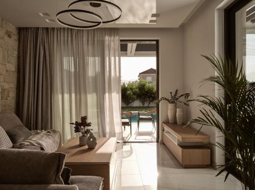 Viesnīcas āriene, Anthis Luxury Villas - A Haven of Serene Modern Elegance, by ZanteWize in Kalpaki